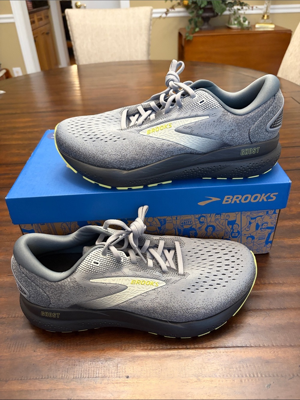 Brooks Extra Wide Ghost 16 Men US 9.5 ACS
